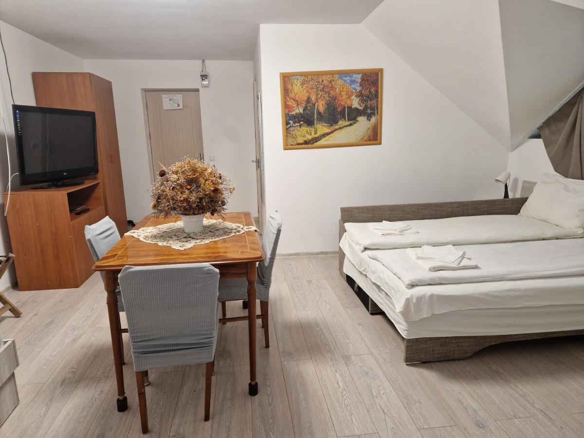 Готель Sepsi Relax Сфинту-Ґеорґе Екстер'єр фото